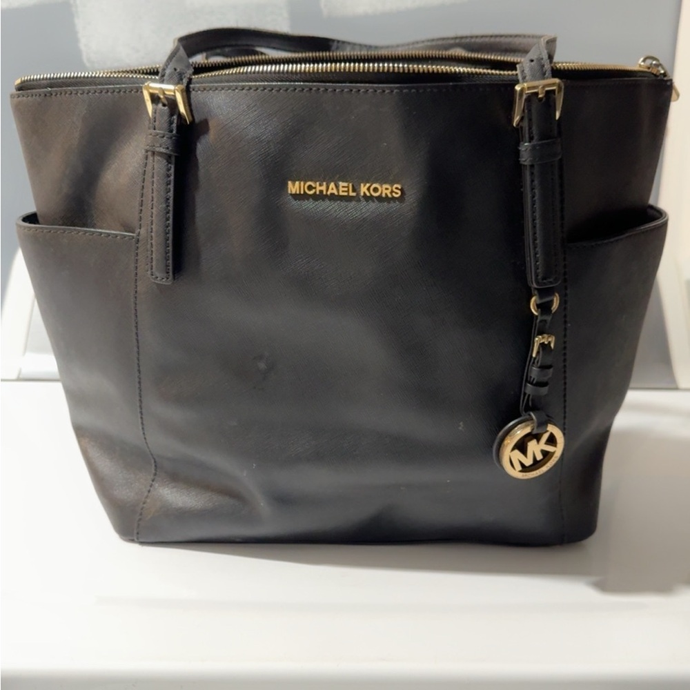 Micheal Kors bag